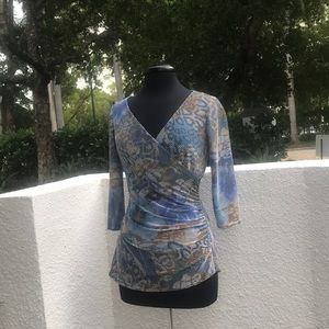 Women’s surpluses top with sleeves